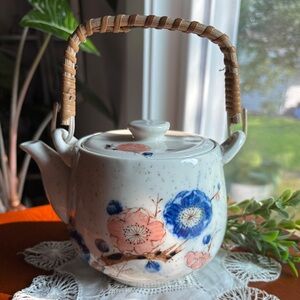 Vintage Japanese Teapot Ceramic with bamboo handle/Armbee